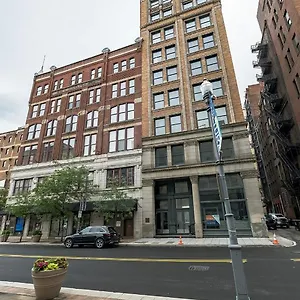 Frontdesk 209 9th St Apts Cultural Dist Apartment